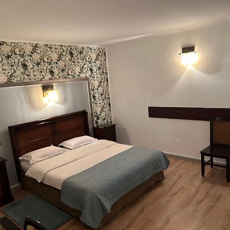 Pensiunea Casa Alba Ghimbav Экстерьер фото